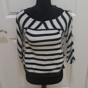 DIANE von FURSTENBERG black/cream silk sweater w/front pockets, sz sm, $248.00